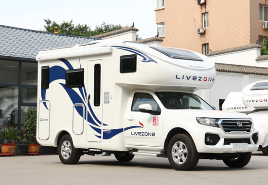 一家四口出行，這款房車非常合適