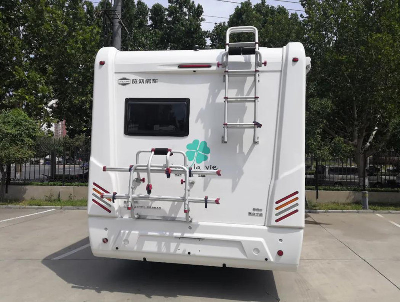 過幾天沈陽特熱鬧，這么多房車