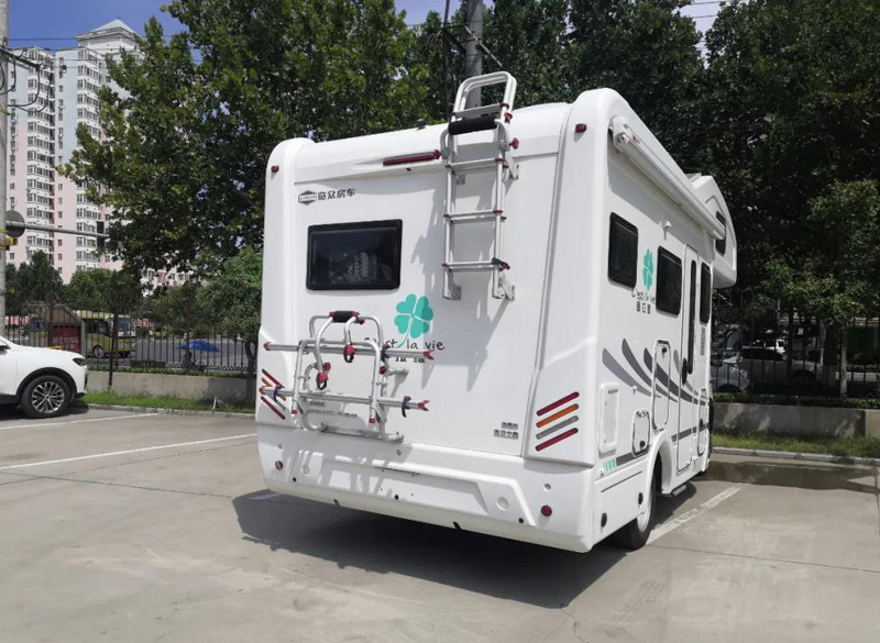 過幾天沈陽特熱鬧，這么多房車