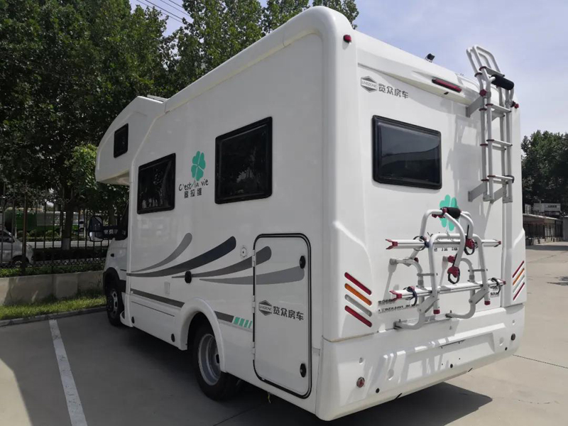 過幾天沈陽特熱鬧，這么多房車