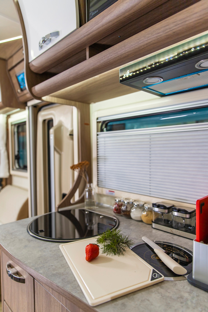 2021年開(kāi)年房車展還有新車喲