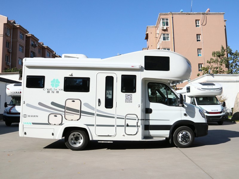 更有空間,更舒適的國六房車 更有空間,更舒適的國六房車