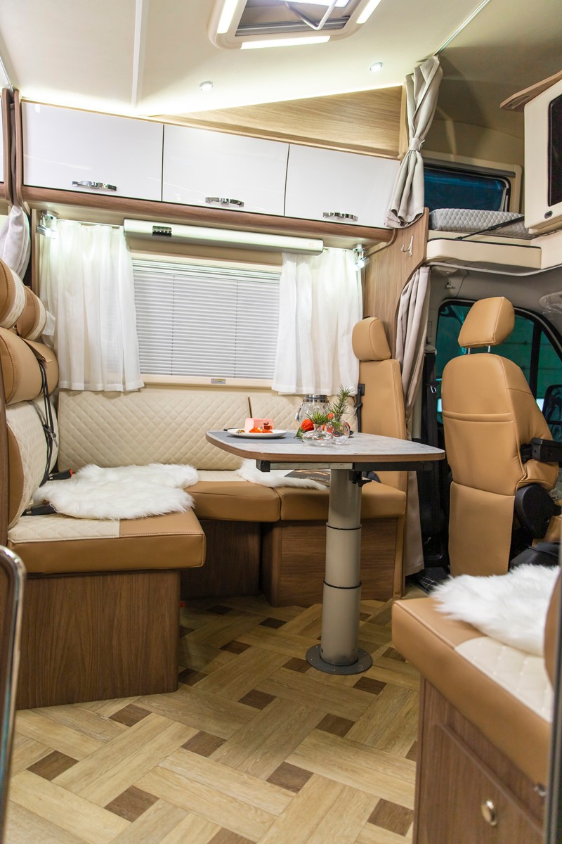 更有空間,更舒適的國六房車 更有空間,更舒適的國六房車