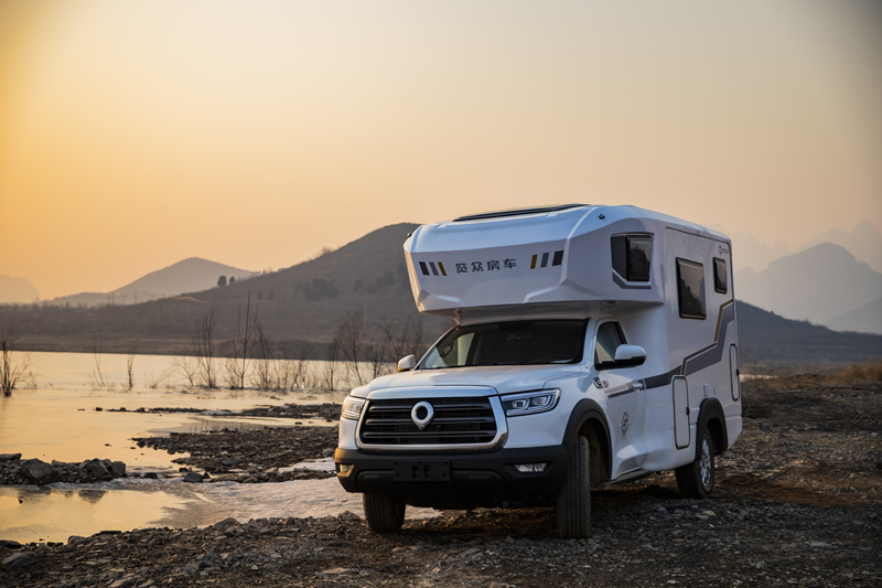 3月，北京房車展，看長城炮房車