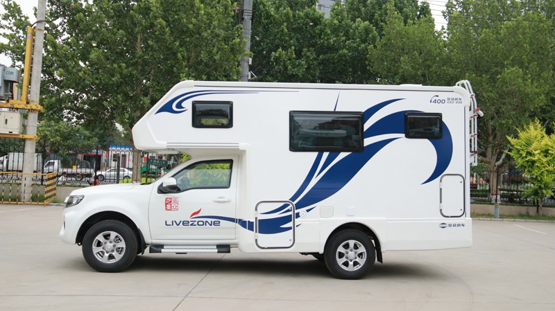 房車(chē)旅行，面對(duì)復(fù)雜路況四驅(qū)是必選