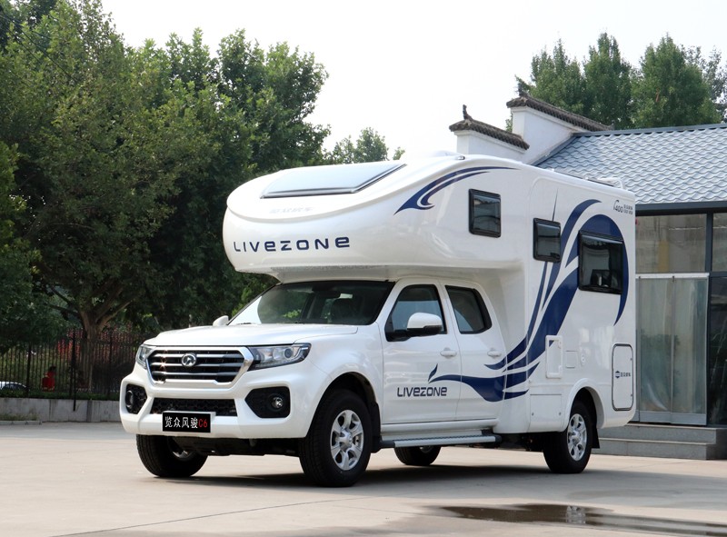 房車(chē)旅行，面對(duì)復(fù)雜路況四驅(qū)是必選