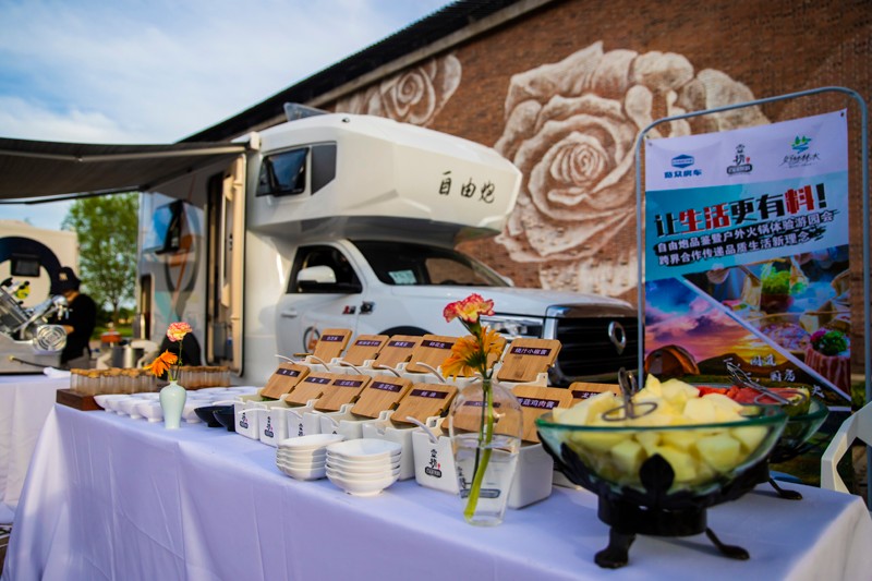 舒適房車生活，你怎么能不羨慕？