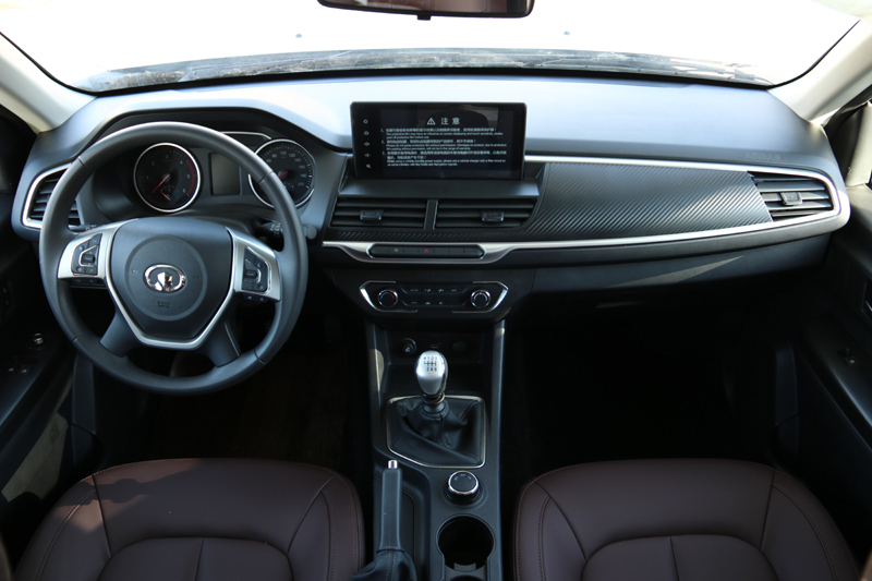 夏季，房車減少“高溫病”，這么做