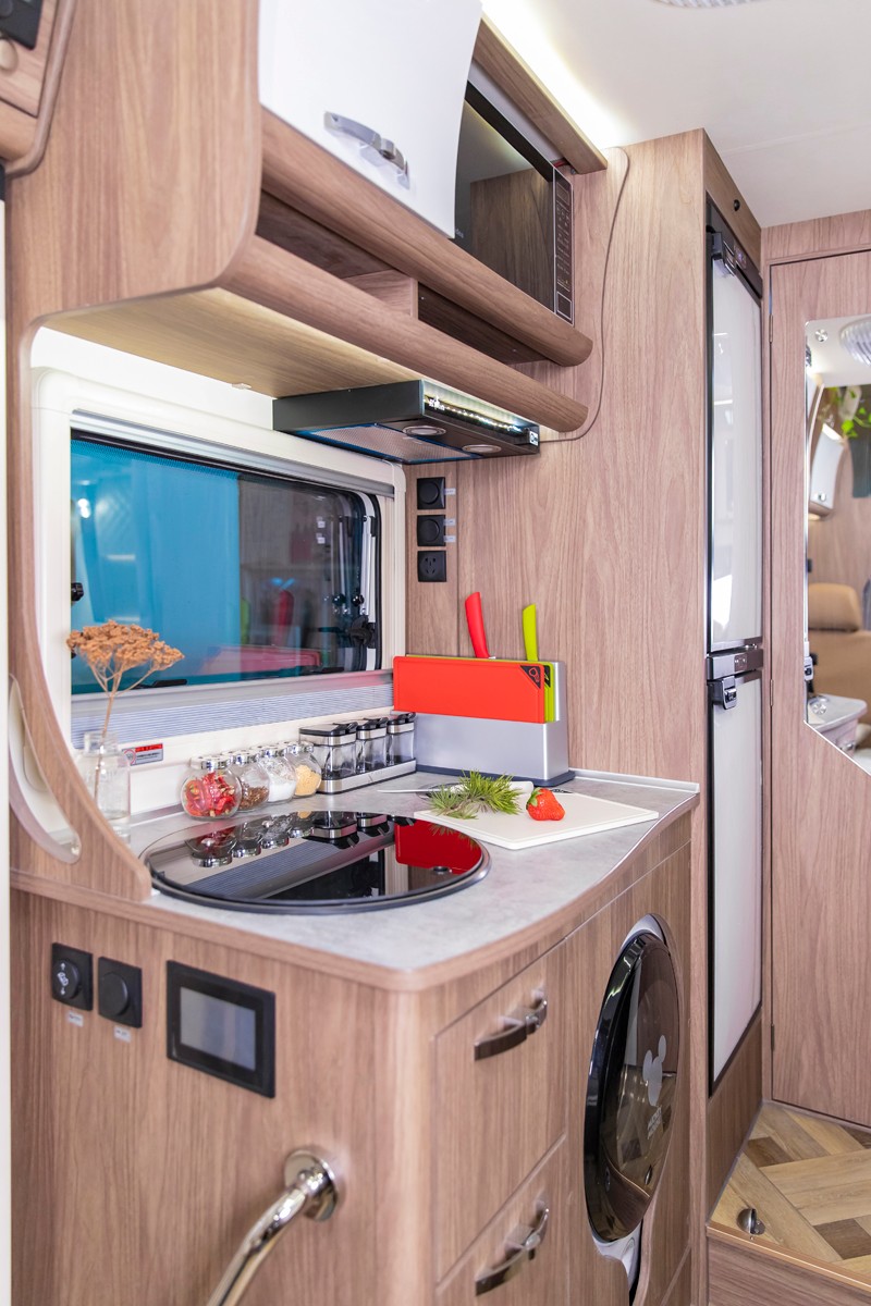 品質、安全、舒適、空間,這款房車沒得挑 品質、安全、舒適、空間,這款房車沒得挑