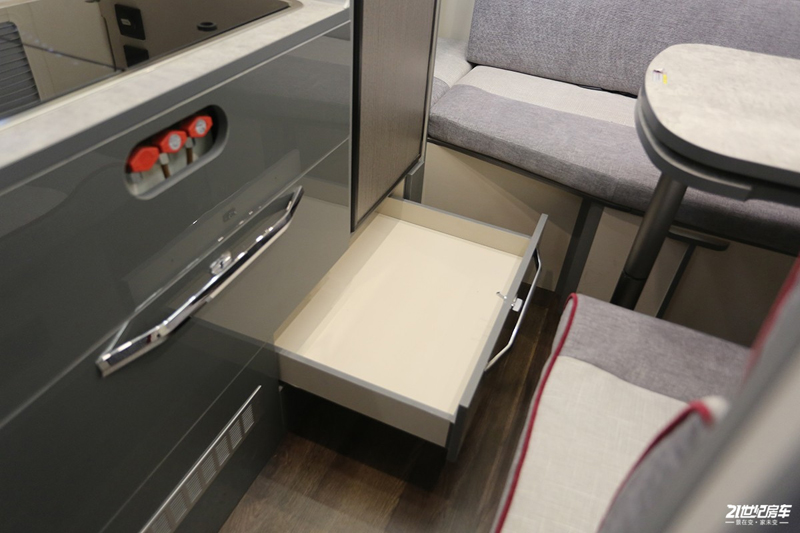 打響第二炮!搶先實拍體驗覽眾自由炮-B皮卡四驅房車 打響第二炮!搶先實拍體驗覽眾自由炮-B皮卡四驅房車