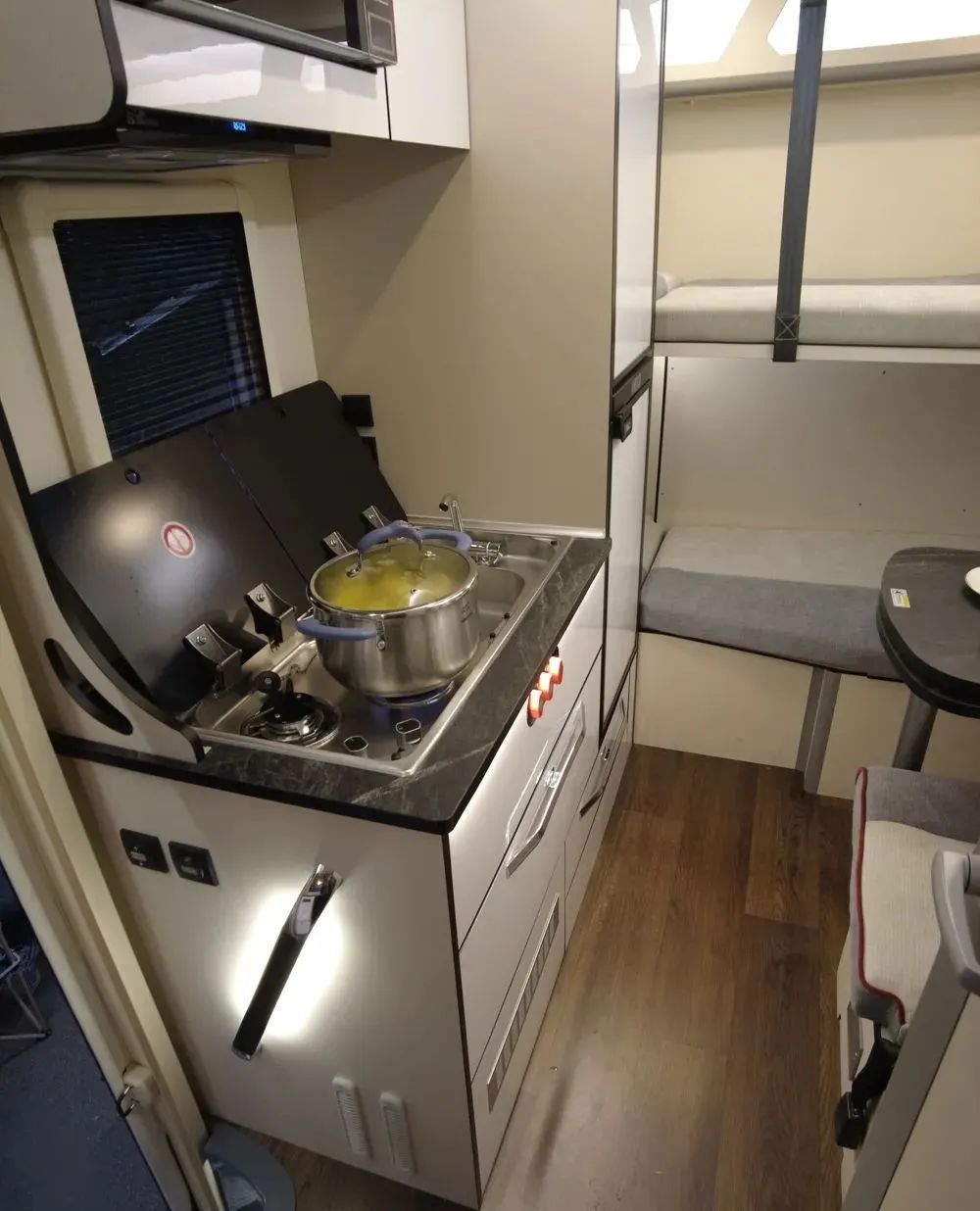 雪域西藏，此生必駕—— 自由炮護航！