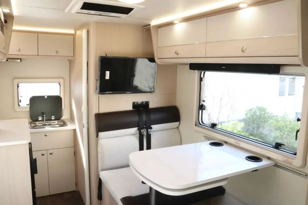 8月12日,相約武漢!顏值、動(dòng)力、空間都滿(mǎn)意的皮卡房車(chē)來(lái)了! 8月12日,相約武漢!顏值、動(dòng)力、空間都滿(mǎn)意的皮卡房車(chē)來(lái)了!