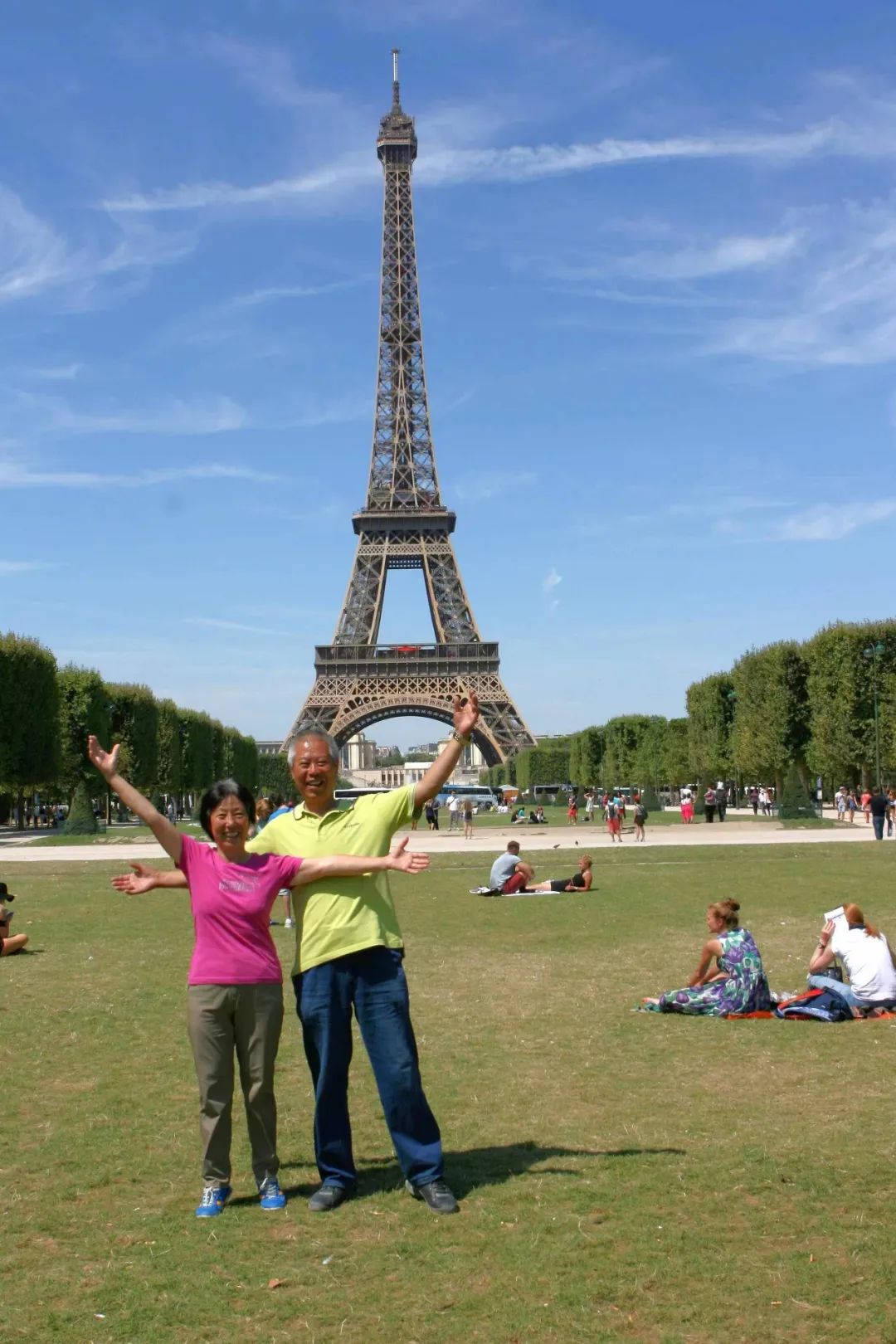 七旬老人開房車帶老伴游世界l中國房車圈最早的“網(wǎng)紅達人” 七旬老人開房車帶老伴游世界l中國房車圈最早的“網(wǎng)紅達人”